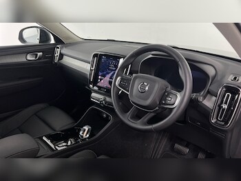 Used Volvo XC40 2025 for sale - 77877484: Photo