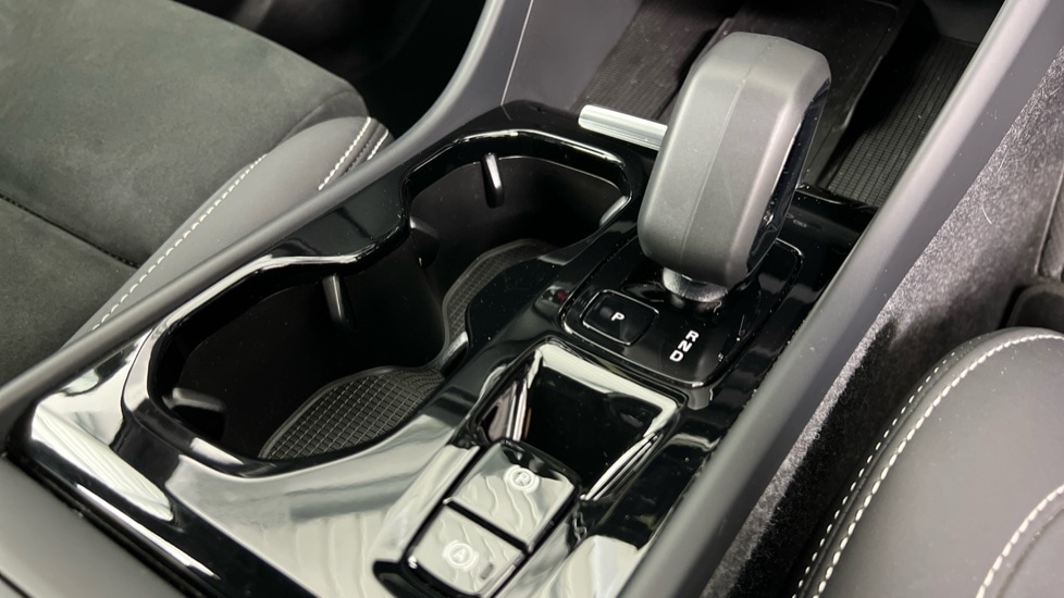 Used Volvo XC40 2024 for sale - 76124356: Photo 23