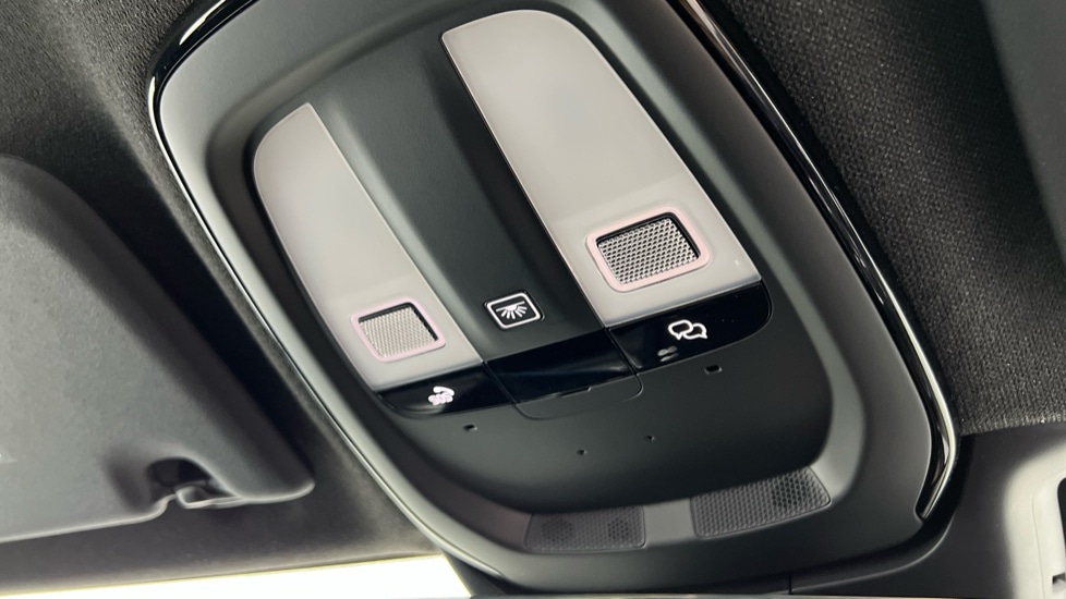 Used Volvo XC40 2024 for sale - 76124356: Photo 26