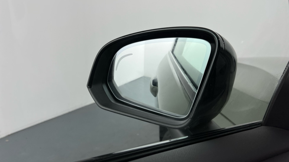 Used Volvo XC40 2024 for sale - 76124356: Photo 29