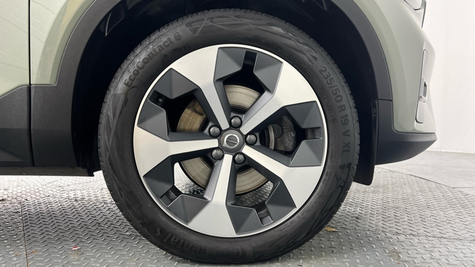 Used Volvo XC40 2024 for sale - 76124356: Photo 9