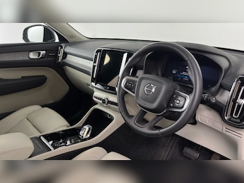 Used Volvo XC40 2025 for sale - 78158653: Photo