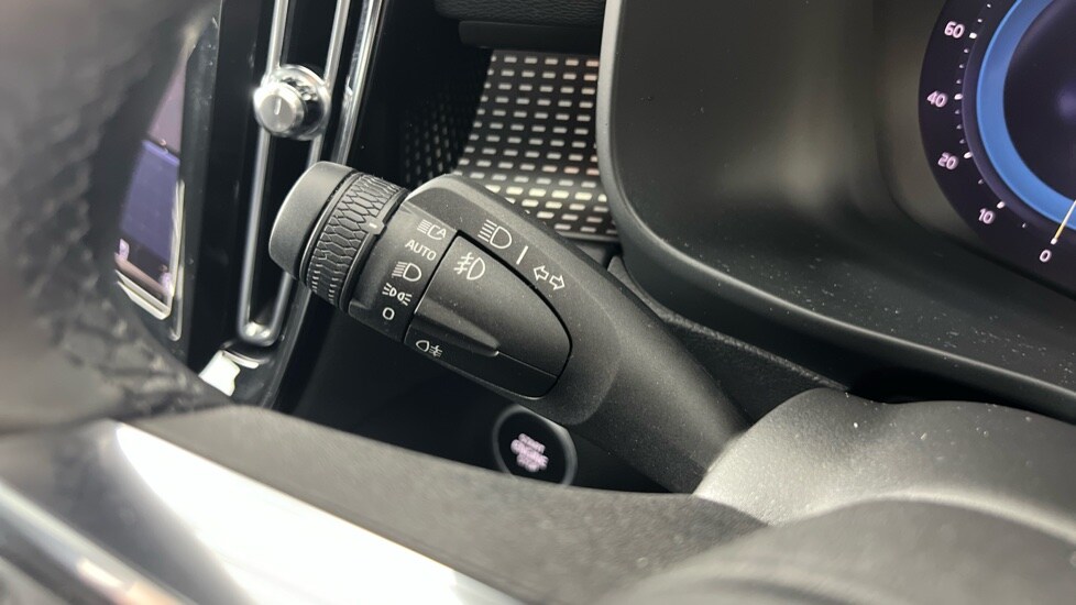 Used Volvo XC40 2023 for sale - 77519057: Photo 19