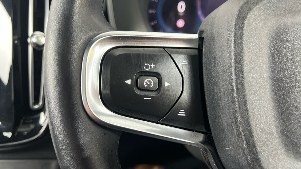 Used Volvo XC40 2023 for sale - 77519057: Photo 20