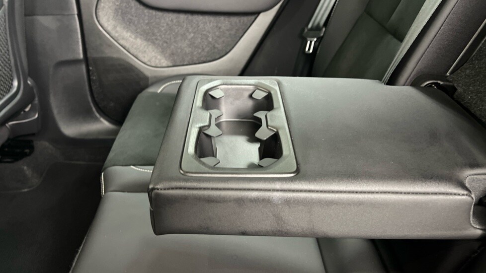 Used Volvo XC40 2023 for sale - 77519057: Photo 33