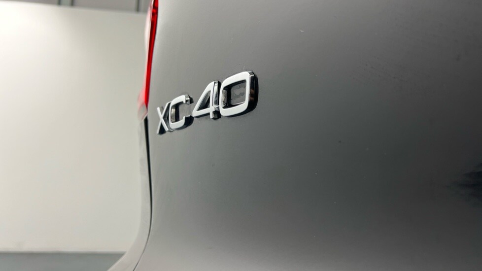 Used Volvo XC40 2023 for sale - 77519057: Photo 37