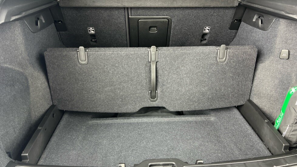 Used Volvo XC40 2023 for sale - 77519057: Photo 41