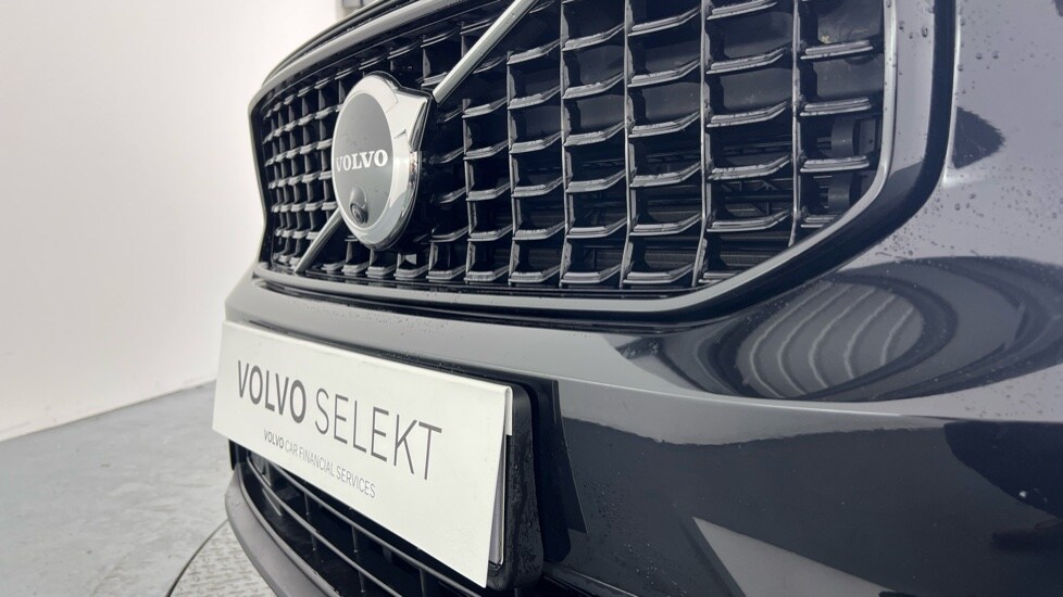 Used Volvo XC40 2023 for sale - 77519057: Photo 53