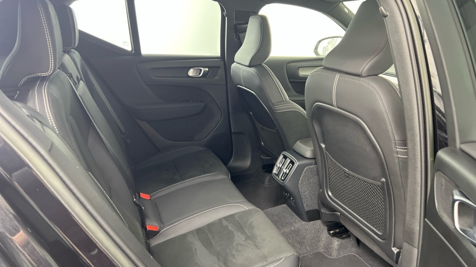 Used Volvo XC40 2023 for sale - 77519057: Photo 6