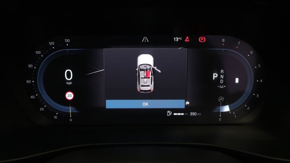 Used Volvo XC40 2023 for sale - 77519057: Photo 9