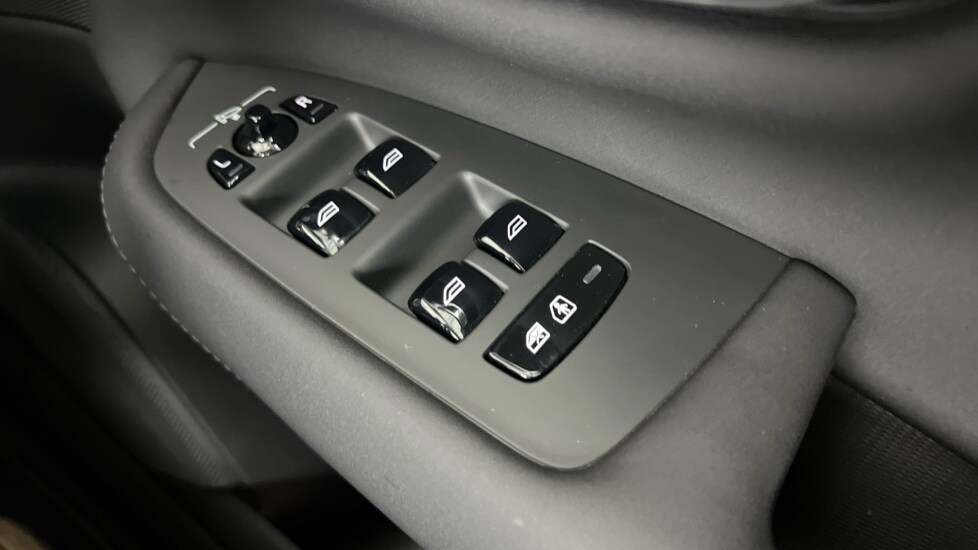 Used Volvo XC90 2025 for sale - 75764075: Photo 24