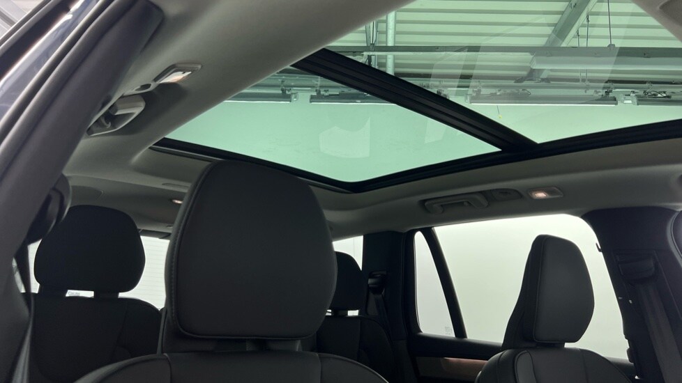 Used Volvo XC90 2025 for sale - 75764075: Photo 31