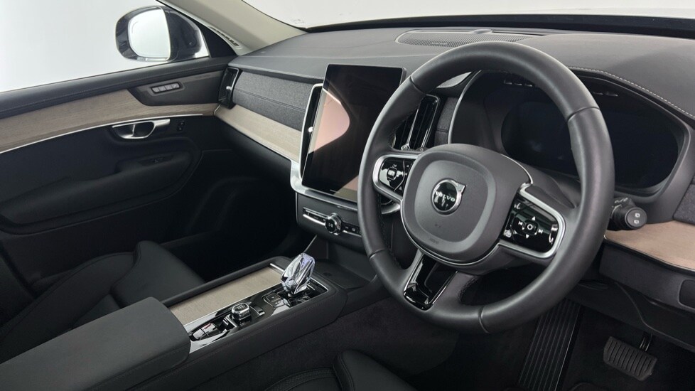 Used Volvo XC90 2025 for sale - 75764075: Photo 4