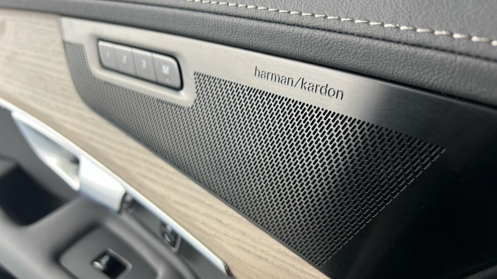 Used Volvo XC90 2025 for sale - 75764075: Photo 44