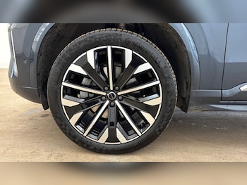 Used Volvo XC90 2025 for sale - 78533289: Photo