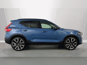 Used Volvo XC40 2024 for sale - 76526493: Photo