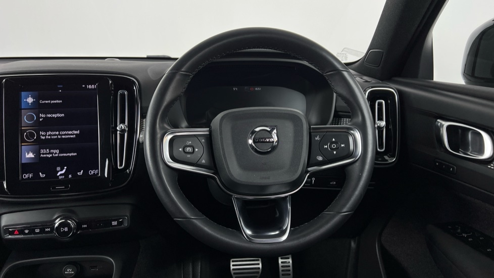 Used Volvo XC40 2021 for sale - 76851227: Photo 10