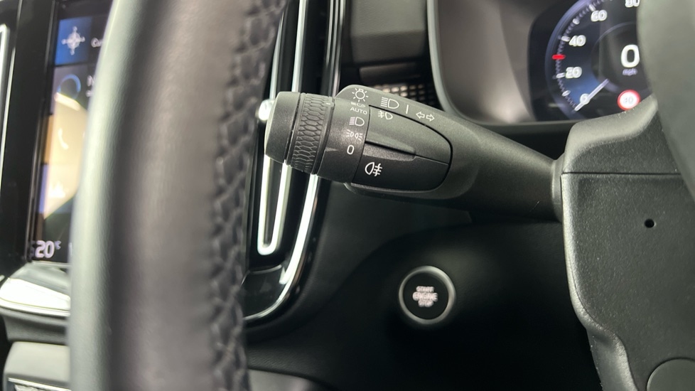 Used Volvo XC40 2021 for sale - 76851227: Photo 18