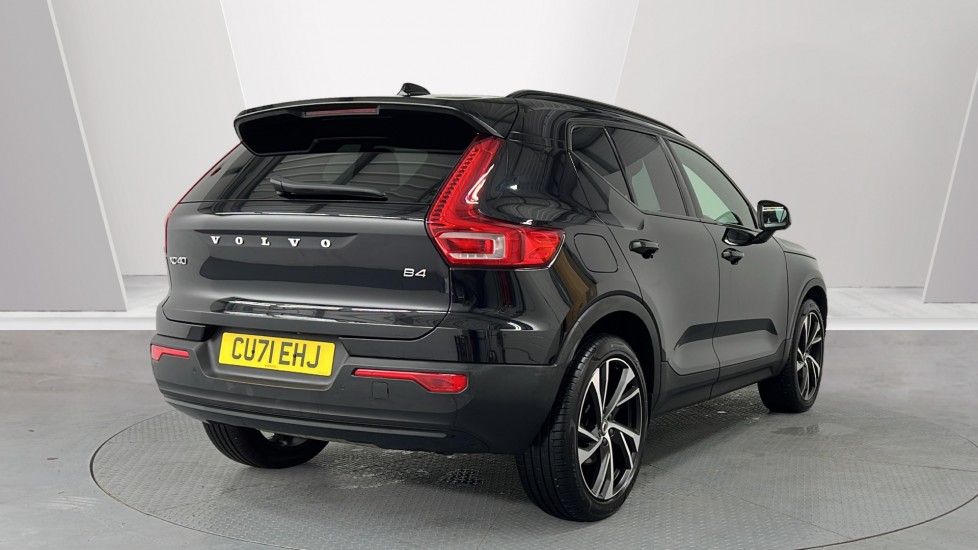 Used Volvo XC40 2021 for sale - 76851227: Photo 2