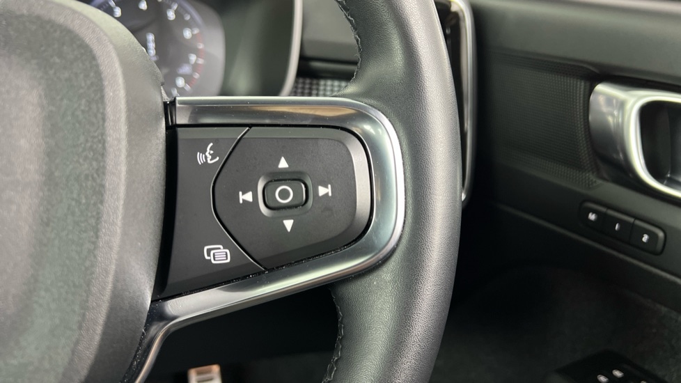 Used Volvo XC40 2021 for sale - 76851227: Photo 20