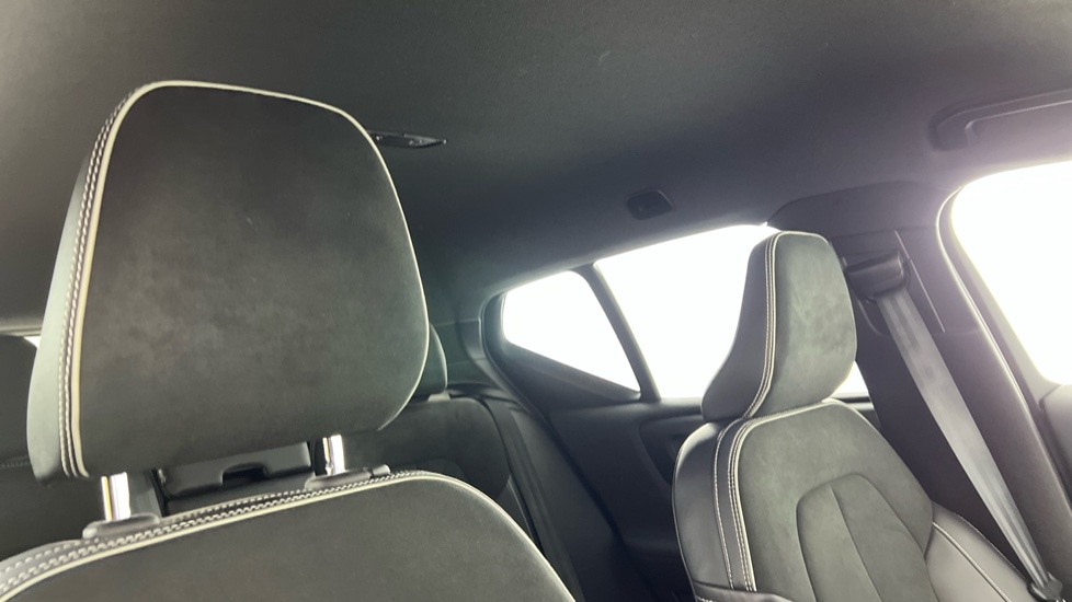 Used Volvo XC40 2021 for sale - 76851227: Photo 29