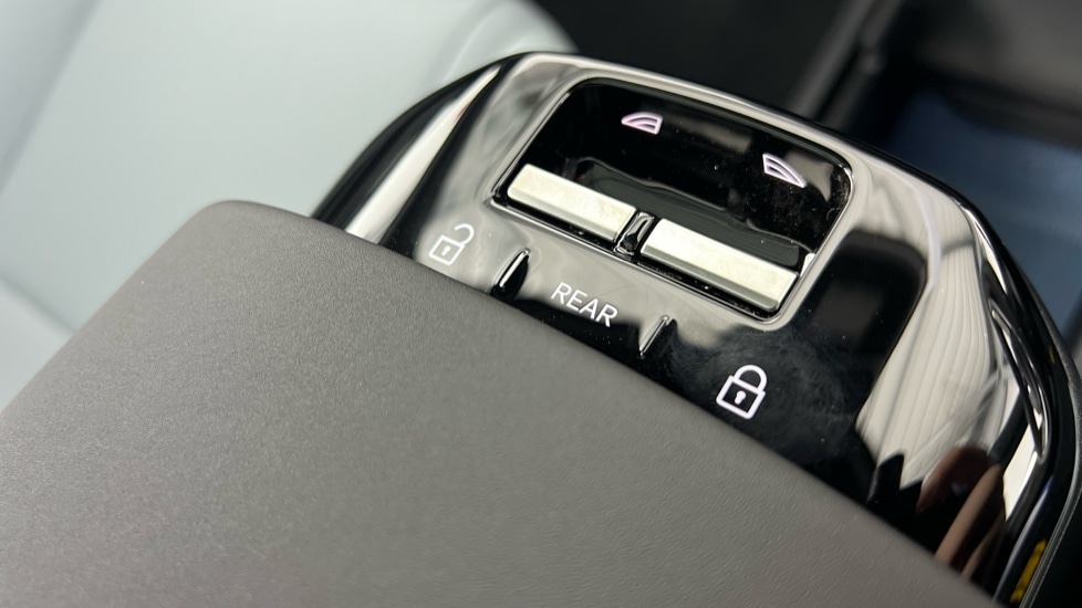 Used Volvo EX30 2025 for sale - 77035910: Photo 23