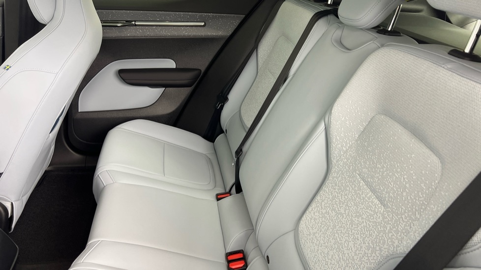 Used Volvo EX30 2025 for sale - 77035910: Photo 32