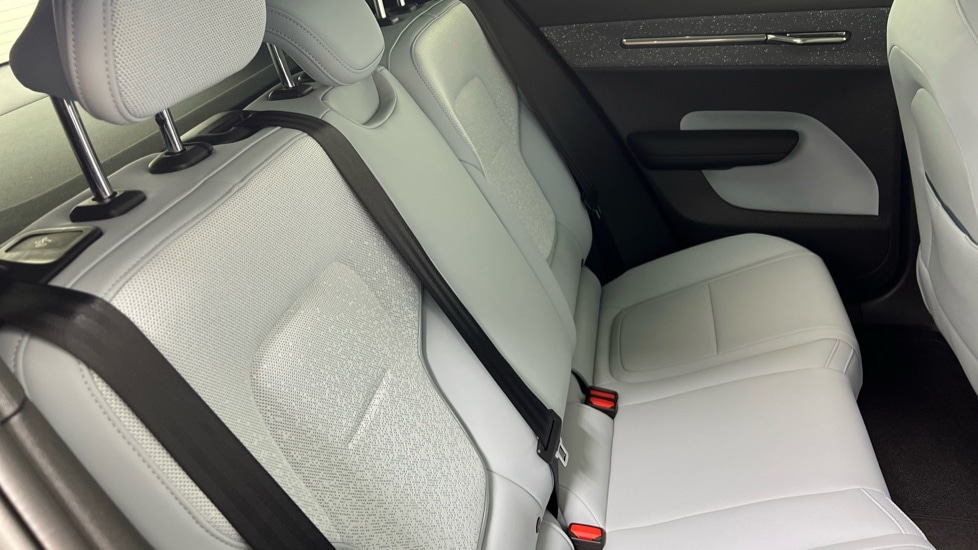 Used Volvo EX30 2025 for sale - 77035910: Photo 6