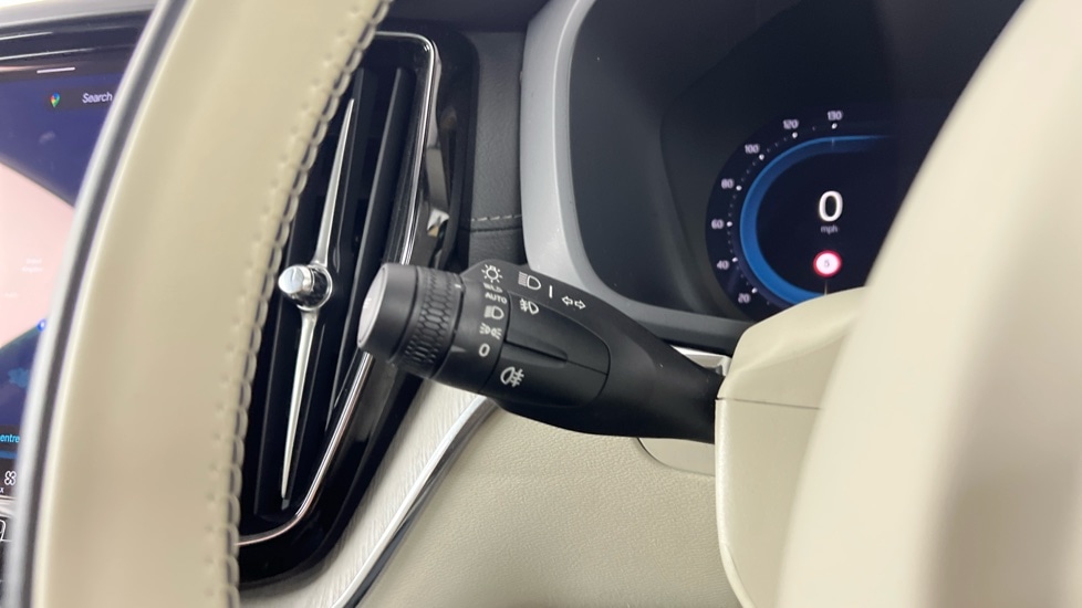 Used Volvo XC60 2025 for sale - 77133856: Photo 18