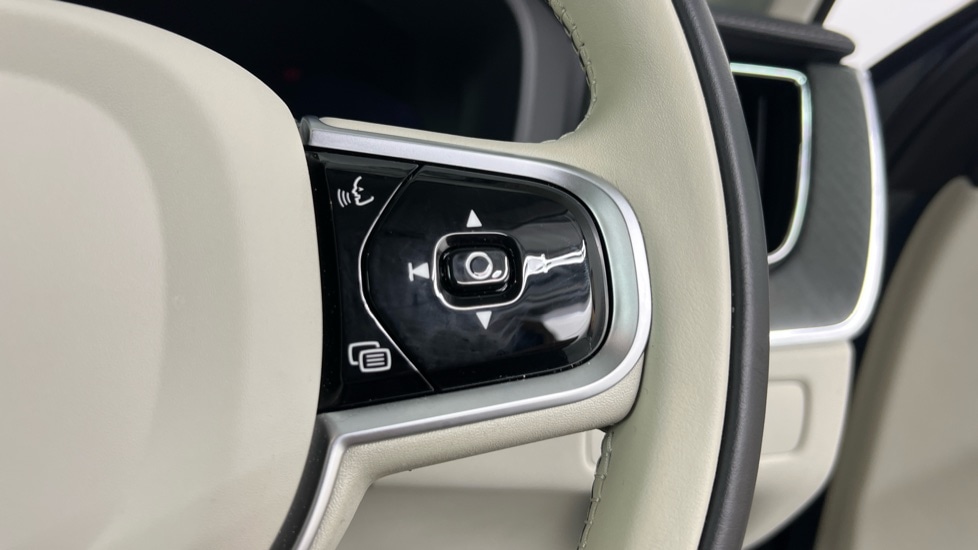 Used Volvo XC60 2025 for sale - 77133856: Photo 20