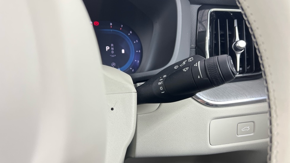 Used Volvo XC60 2025 for sale - 77133856: Photo 21