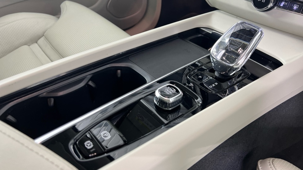 Used Volvo XC60 2025 for sale - 77133856: Photo 23