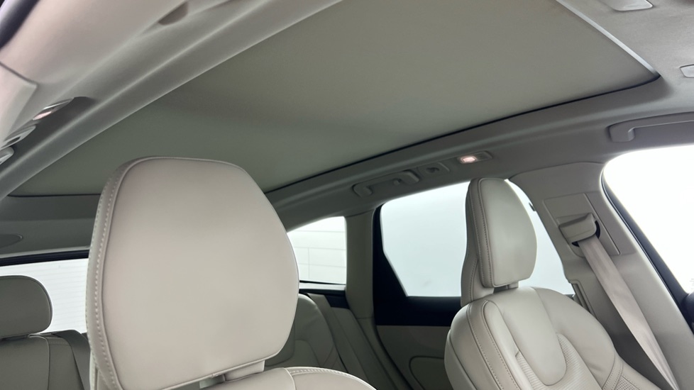 Used Volvo XC60 2025 for sale - 77133856: Photo 29