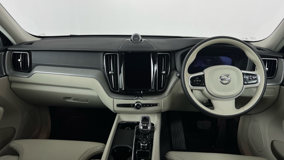 Used Volvo XC60 2025 for sale - 77133856: Photo 5