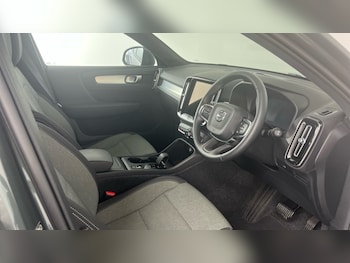 Used Volvo XC40 2025 for sale - 79070987: Photo
