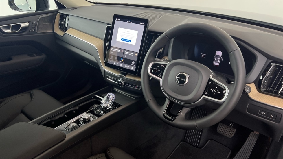 Used Volvo XC60 2026 for sale - 77346882: Photo 4
