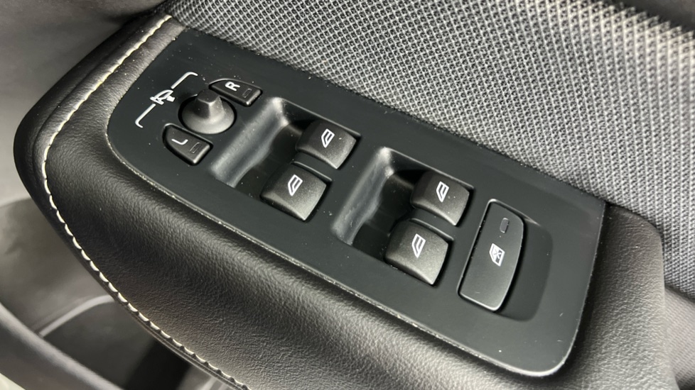 Used Volvo XC60 2021 for sale - 77706395: Photo 22