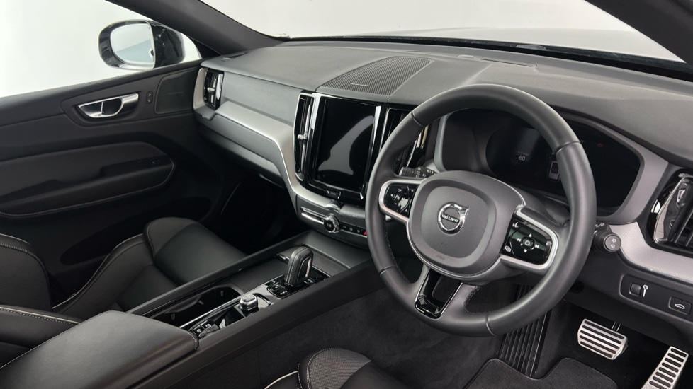 Used Volvo XC60 2021 for sale - 77706395: Photo 4