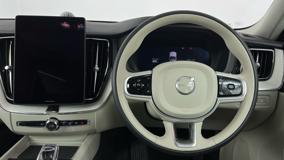 Used Volvo XC60 2025 for sale - 77979077: Photo 10