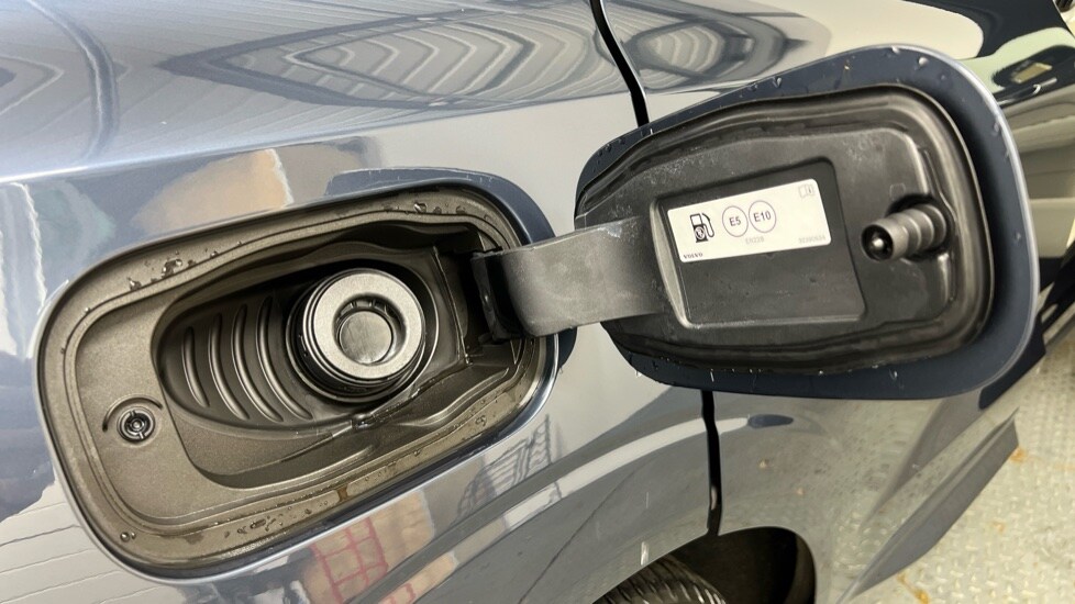 Used Volvo XC60 2025 for sale - 77979077: Photo 15