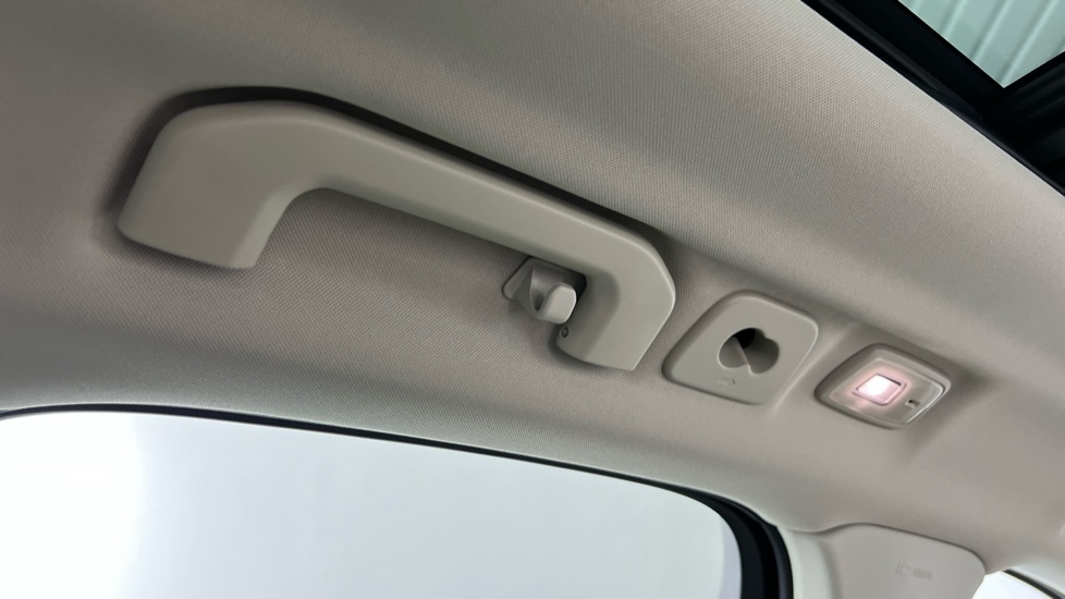 Used Volvo XC60 2025 for sale - 77979077: Photo 37