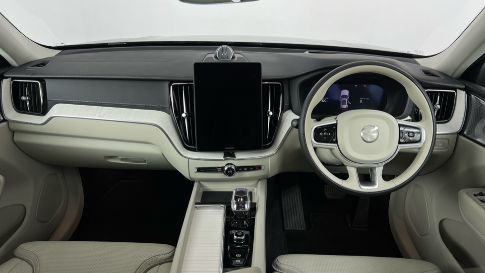 Used Volvo XC60 2025 for sale - 77979077: Photo 5