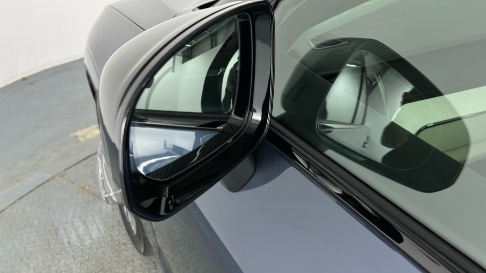 Used Volvo XC60 2025 for sale - 77979077: Photo 53