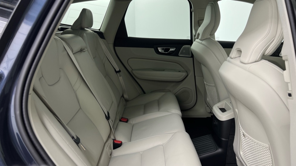 Used Volvo XC60 2025 for sale - 77979077: Photo 6