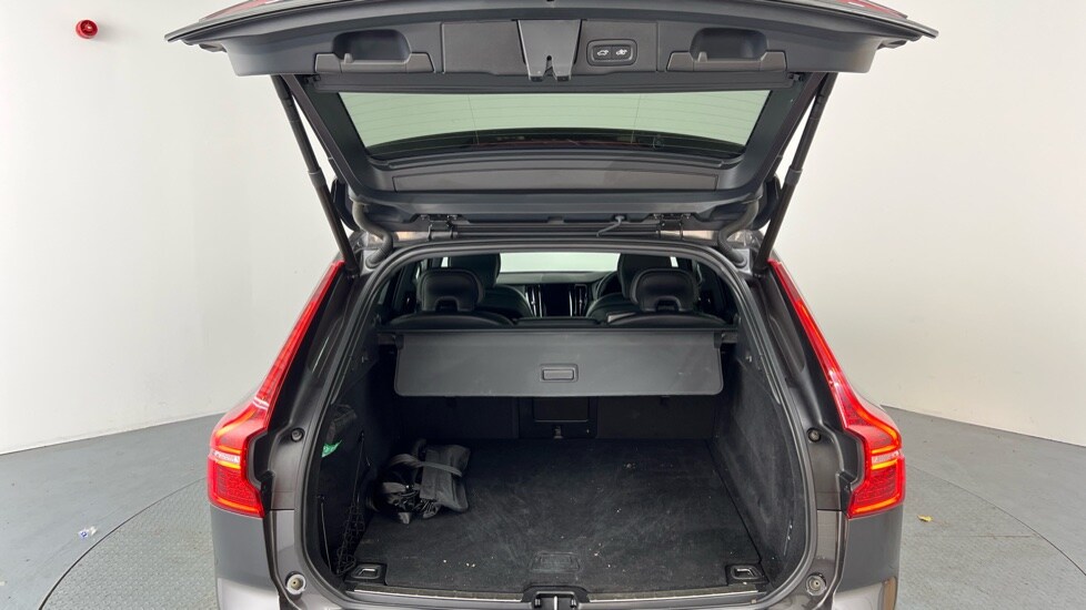 Used Volvo XC60 2021 for sale - 76025318: Photo 13