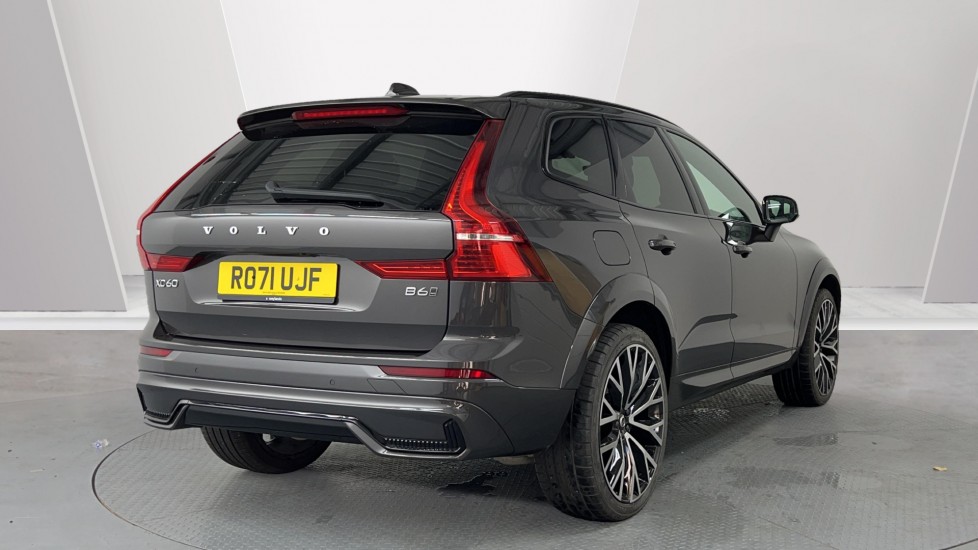 Used Volvo XC60 2021 for sale - 76025318: Photo 2