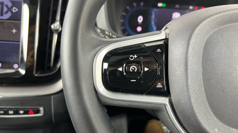 Used Volvo XC60 2021 for sale - 76025318: Photo 20