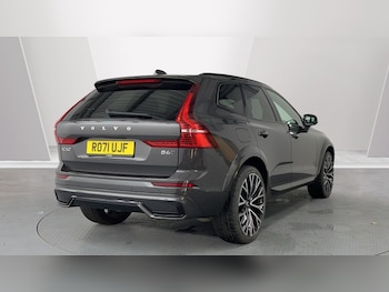 Used Volvo XC60 2021 for sale - 76025318: Photo 2