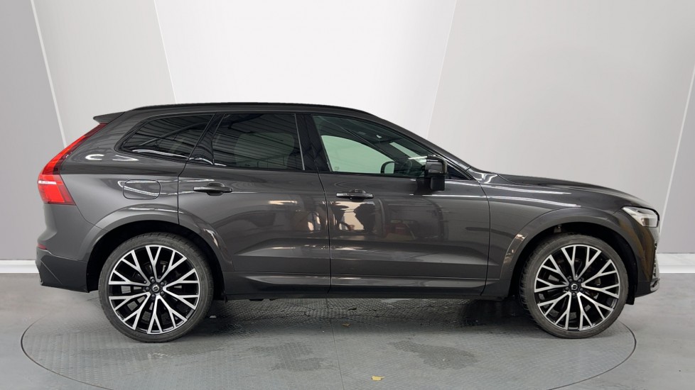 Used Volvo XC60 2021 for sale - 76025318: Photo 3