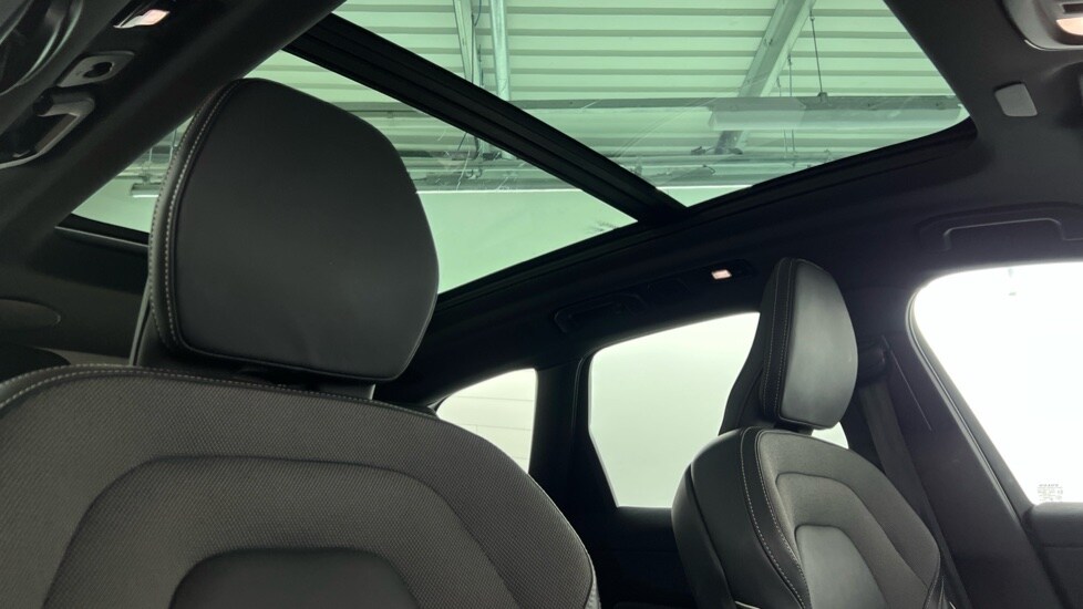 Used Volvo XC60 2021 for sale - 76025318: Photo 30